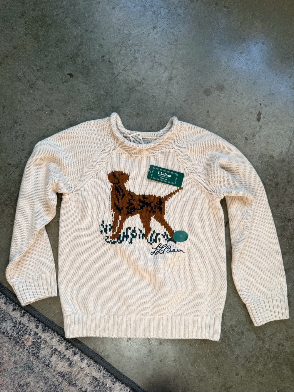 LL Bean rolled neck cream Labrador dog sweater nwt size 4